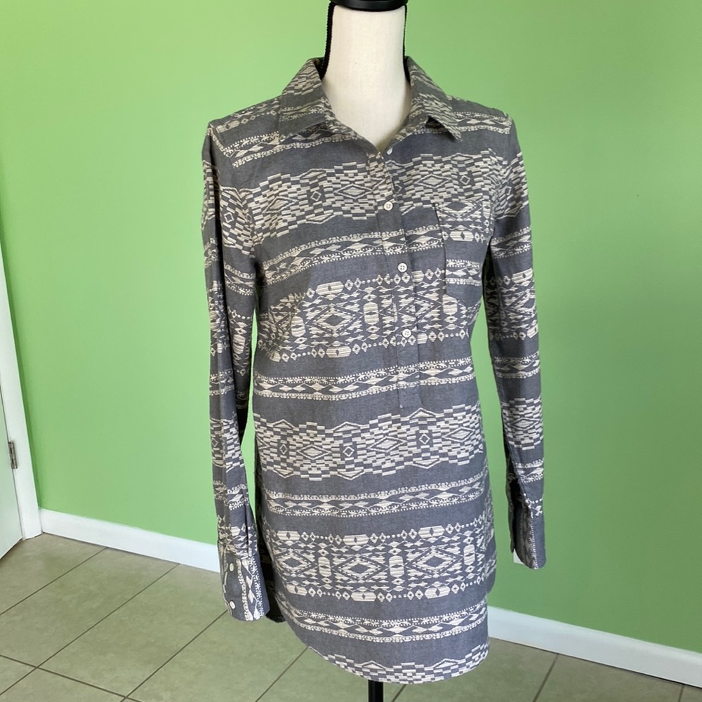 Gray and tan flannel shirt
